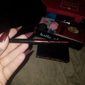 Betty Boop drawn to you liquid eyeliner